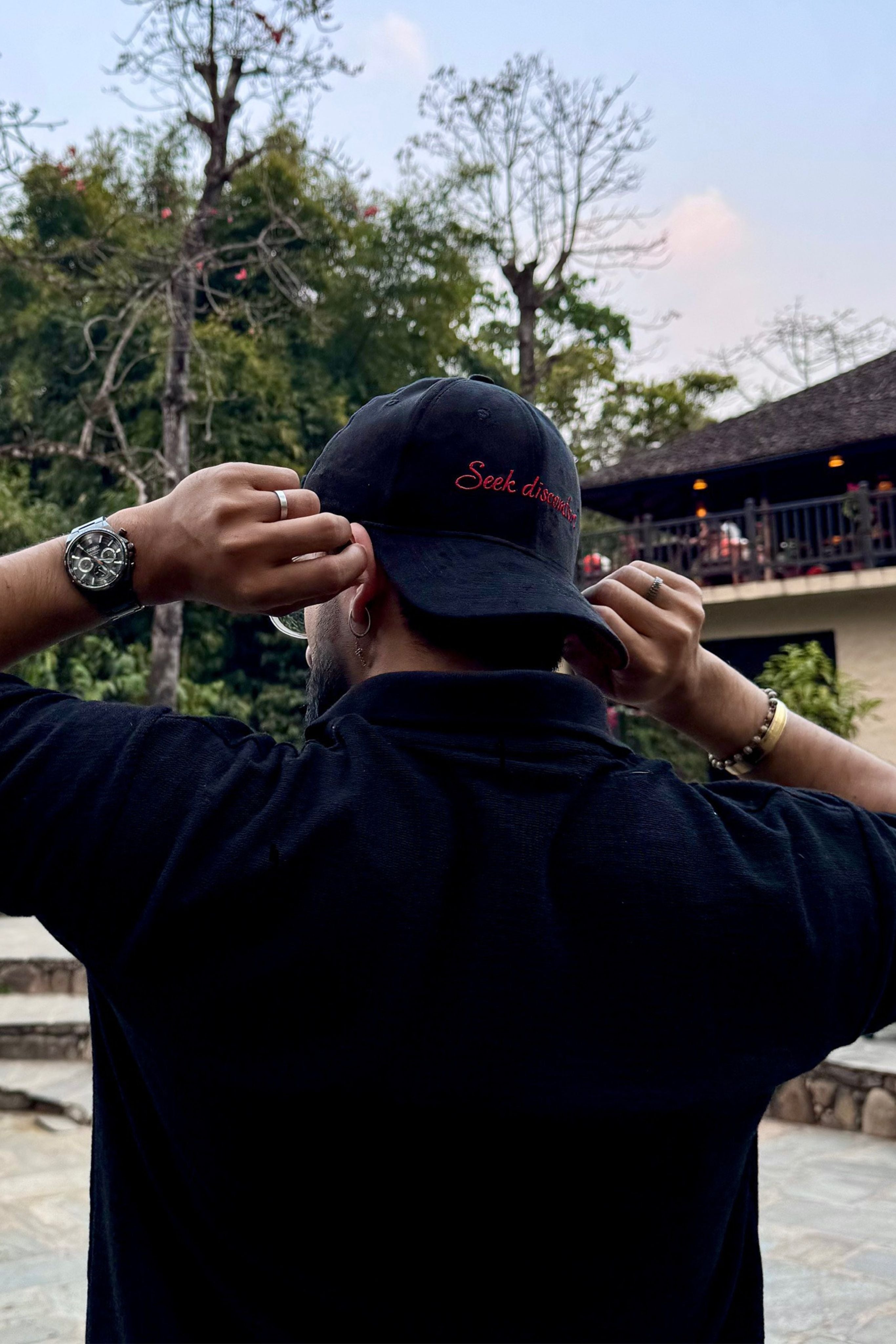 Seek discomfort - Black suede unisex cap
