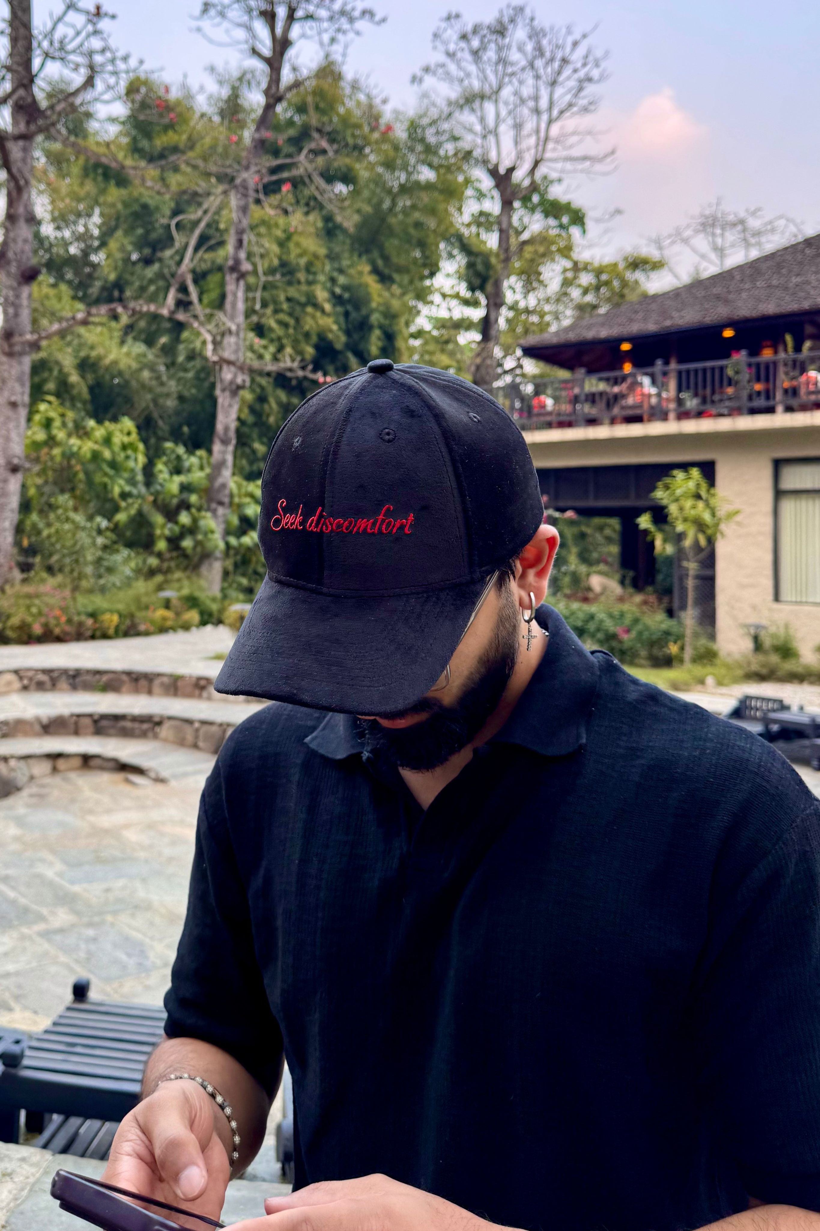 Seek discomfort - Black suede unisex cap