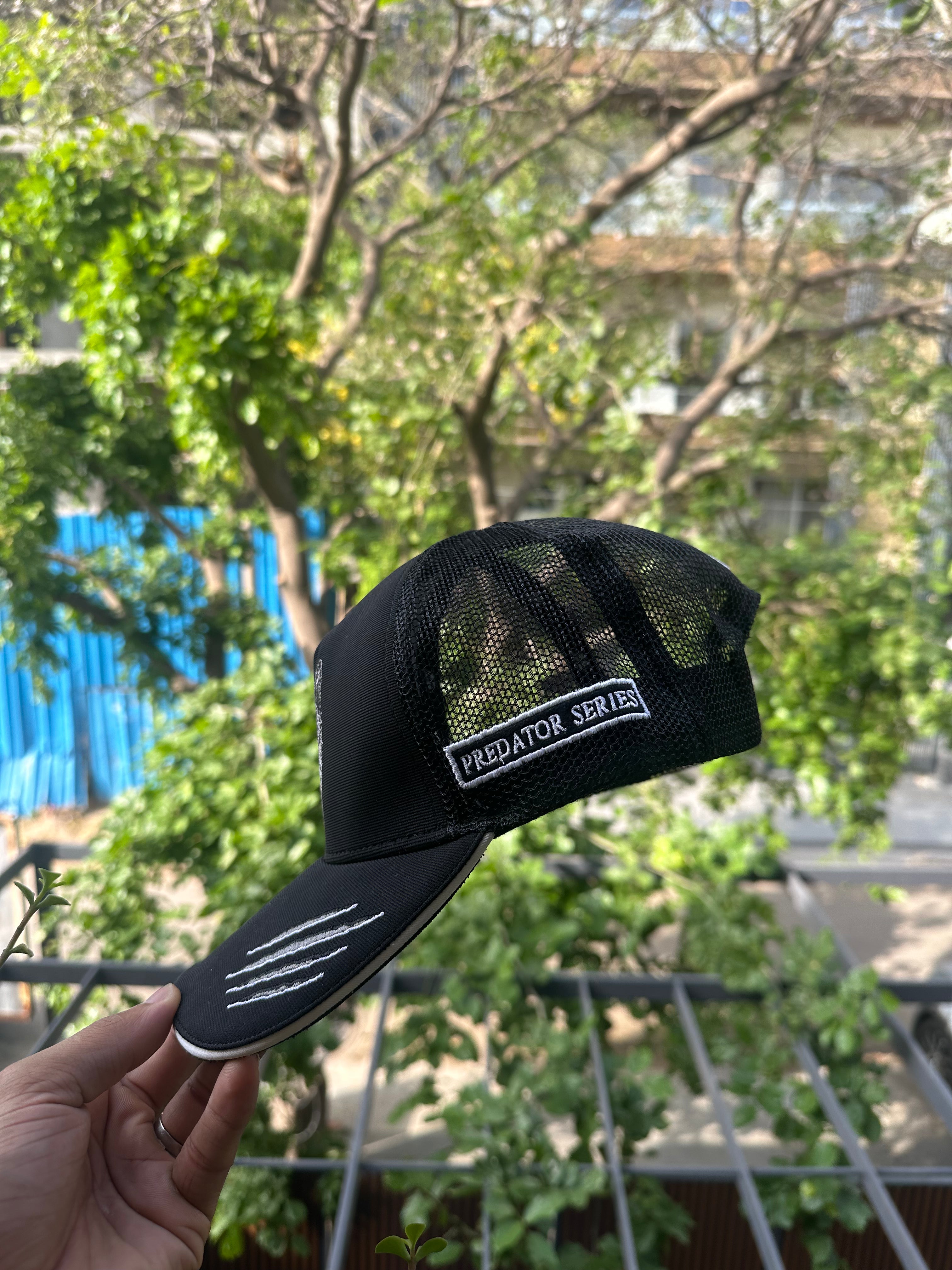 Aranya - black unisex Trucker cap