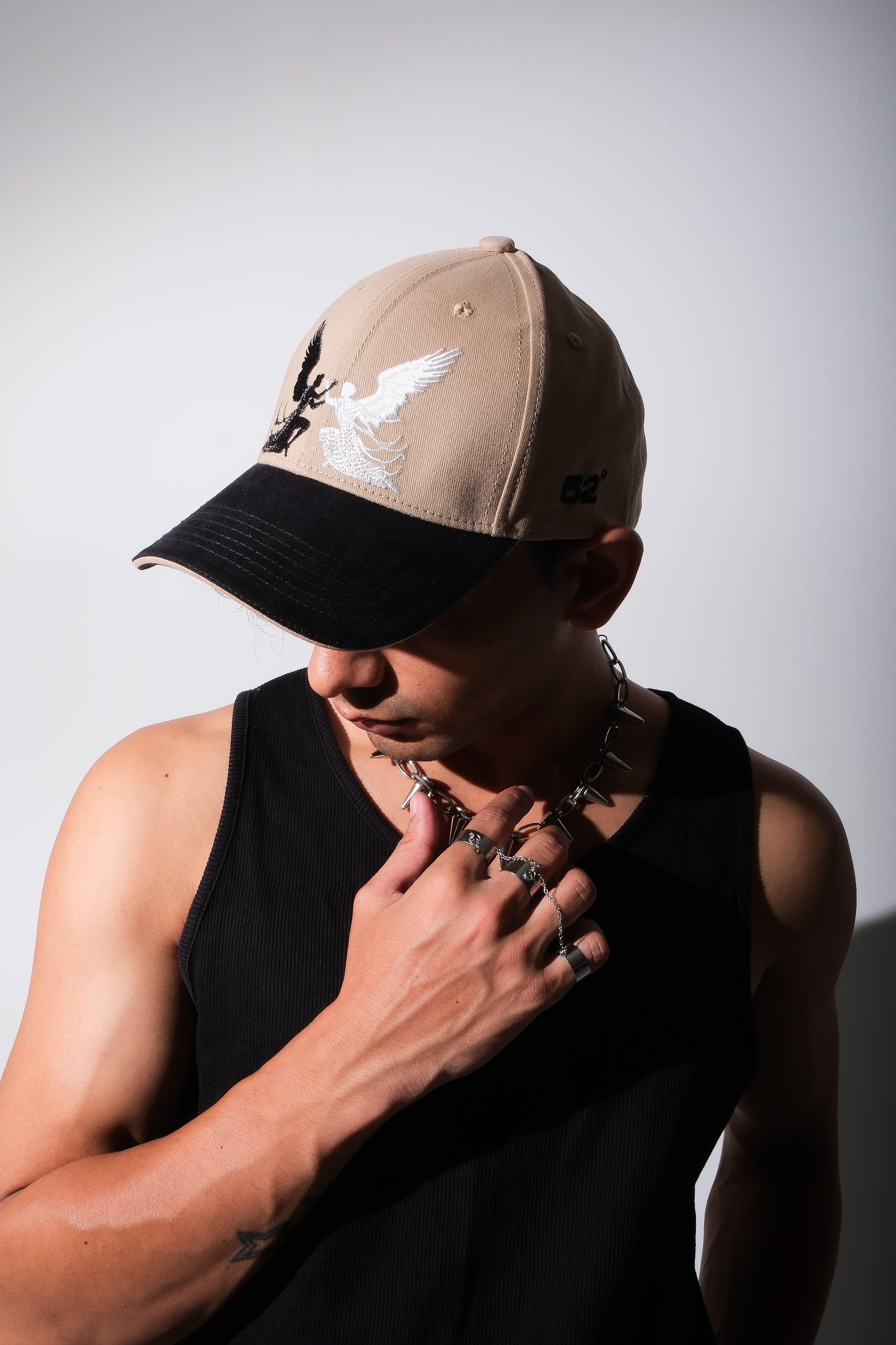Faith - Dual tone Beige/black unisex baseball cap