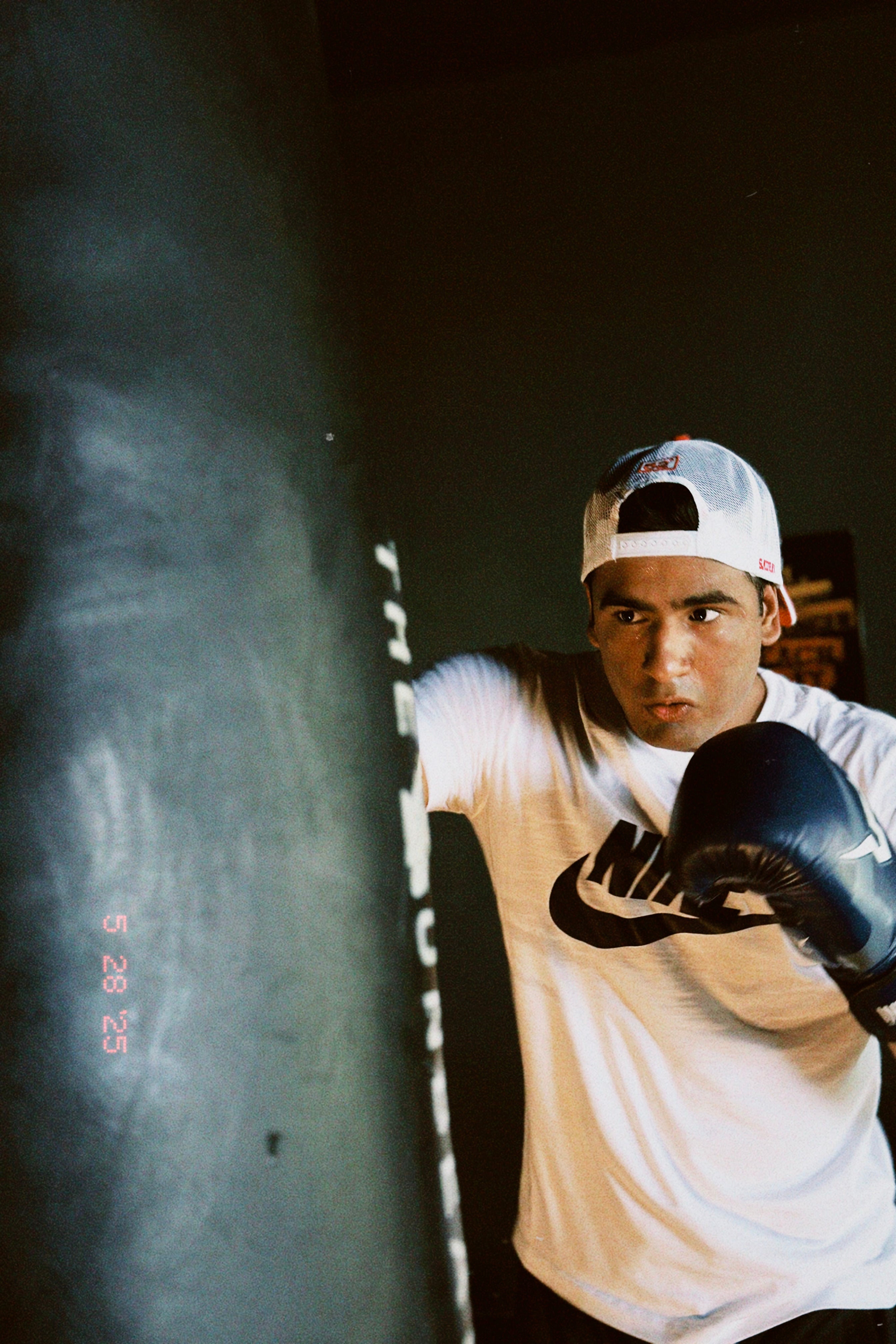 Shyran - Dark Pink/White Unisex Trucker Cap